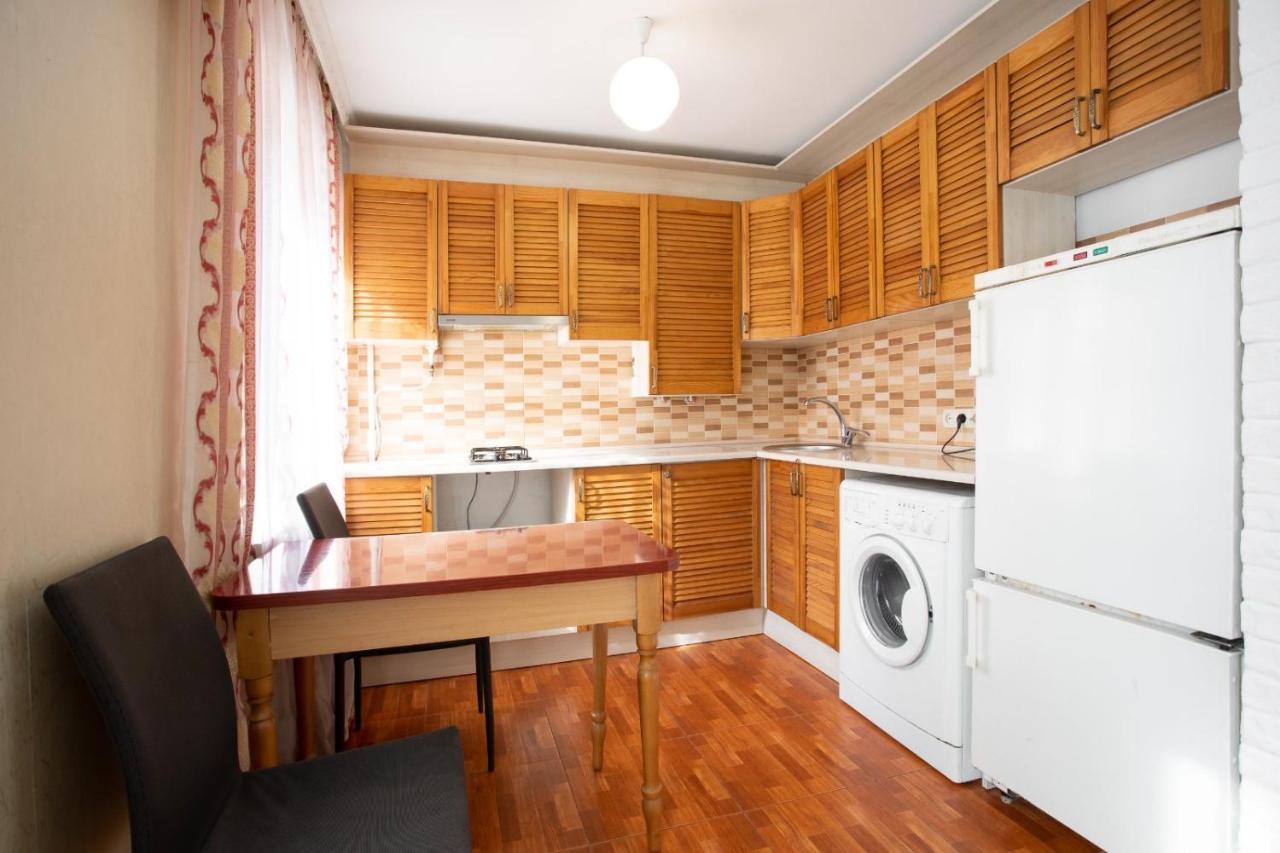 Cosy flat in the city centre Mykolajiv Buitenkant foto